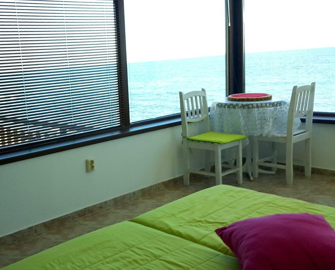 Happy Beach Varna Exterior photo