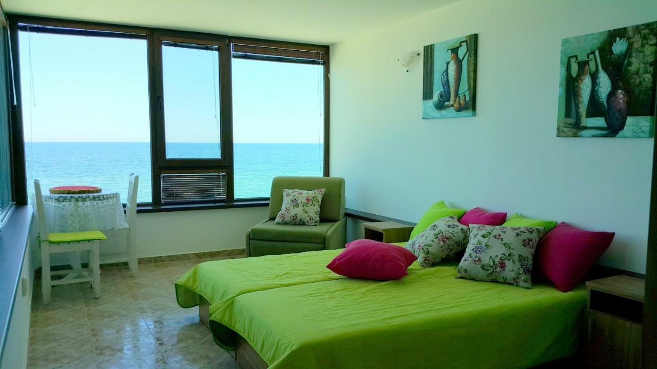Happy Beach Varna Exterior photo